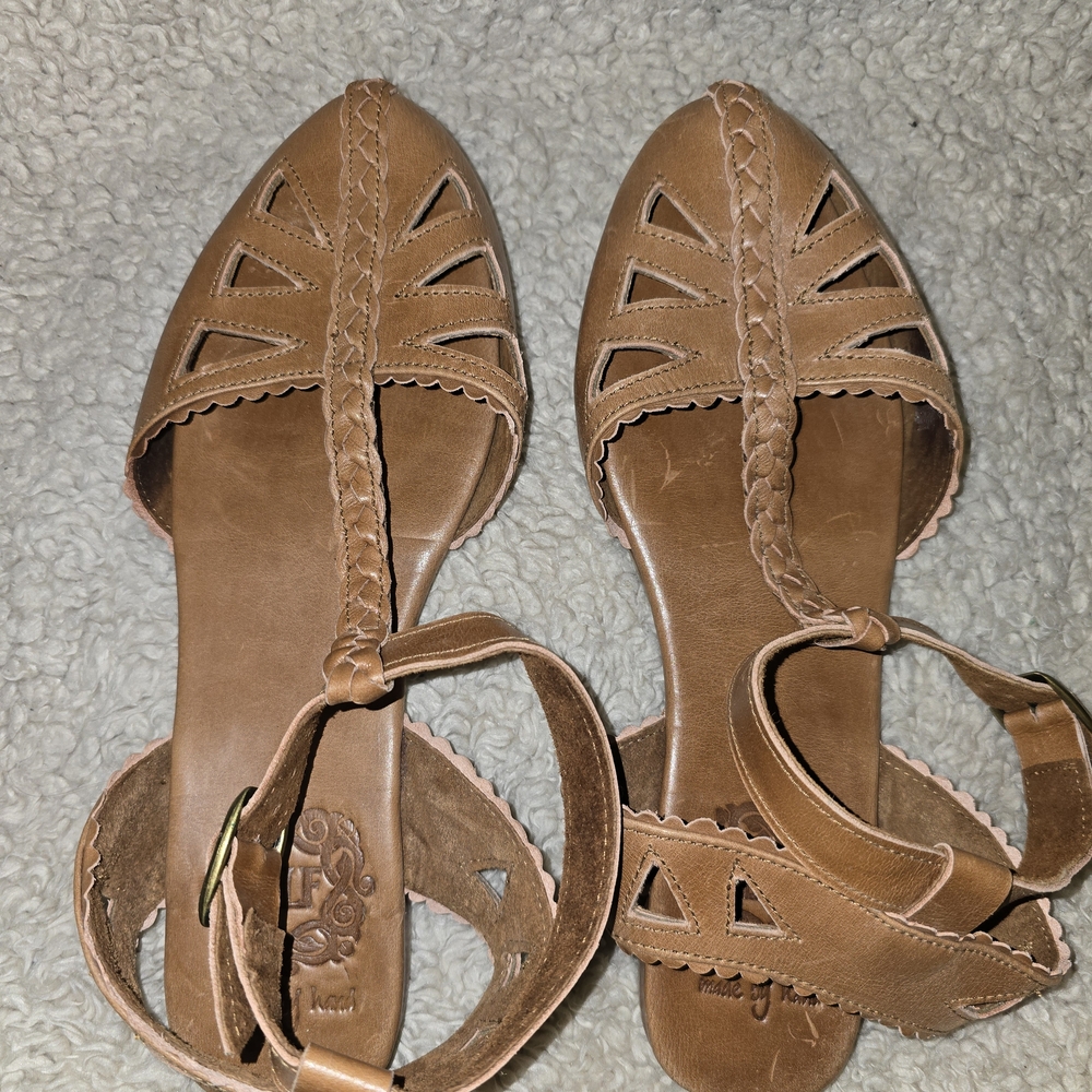 Braided Tan Leather Sandals - Picture 3 of 6